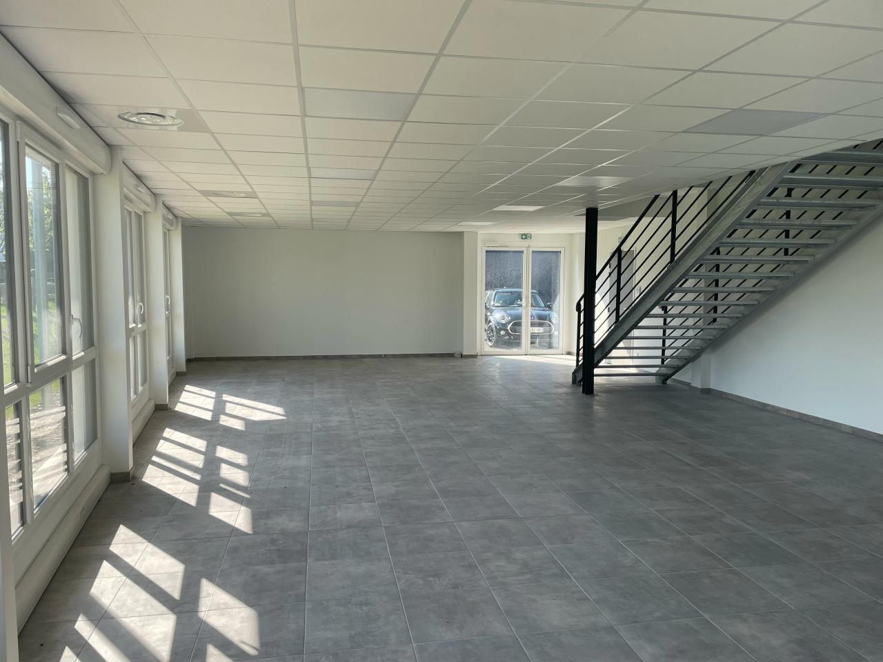 Local d'activité Genay 463m² Location local d'activité Genay Rhône OLACT2531705 3